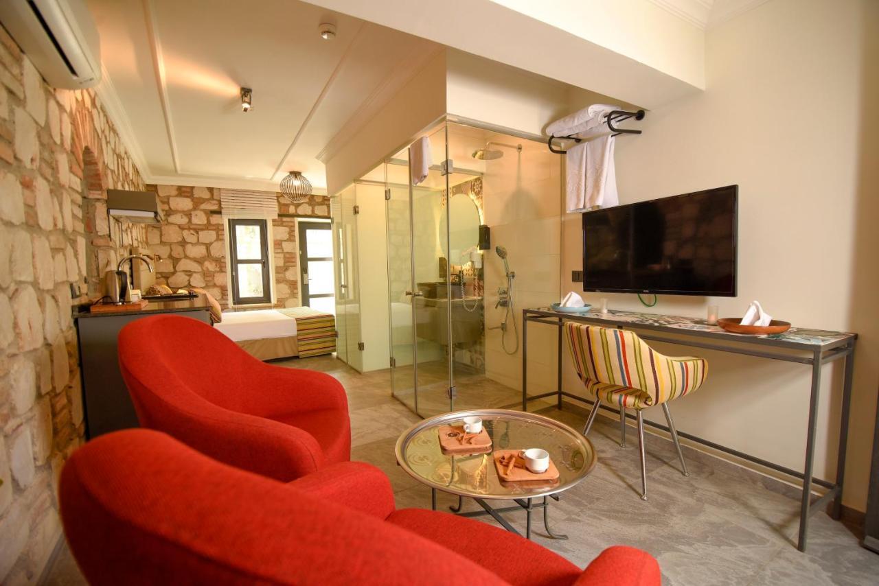 Magnificent Flat With Patio Near Hadrian's Gate