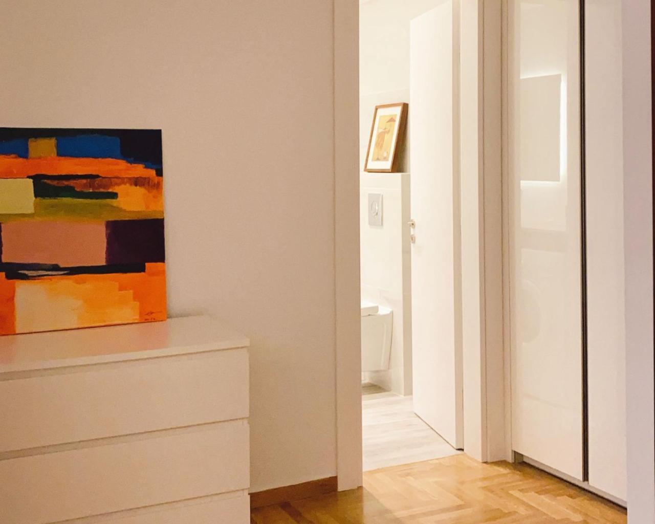 Cozy Newly Renovated 1 Bedroom Apartment In The Heart Of Athens