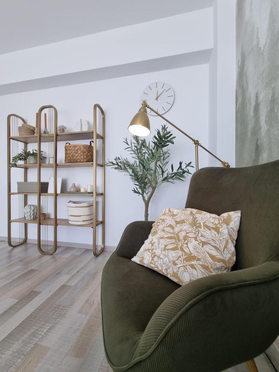 Evergreen Escape Apartment