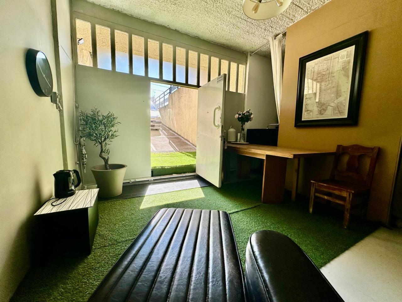 Detached Sunny Underground Quiet House Near Hospitals For A Short Stay