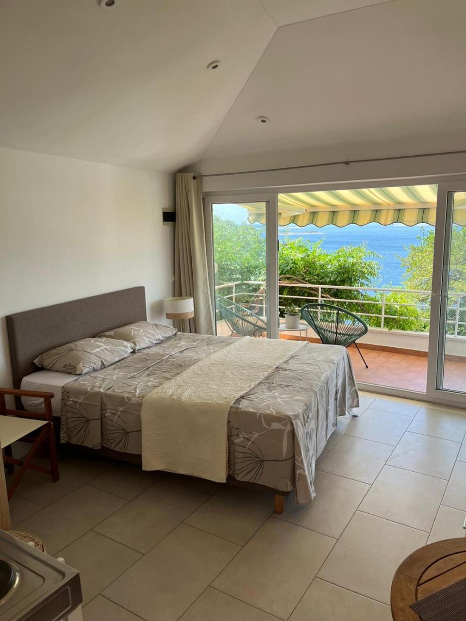 Studio Apartment Sol