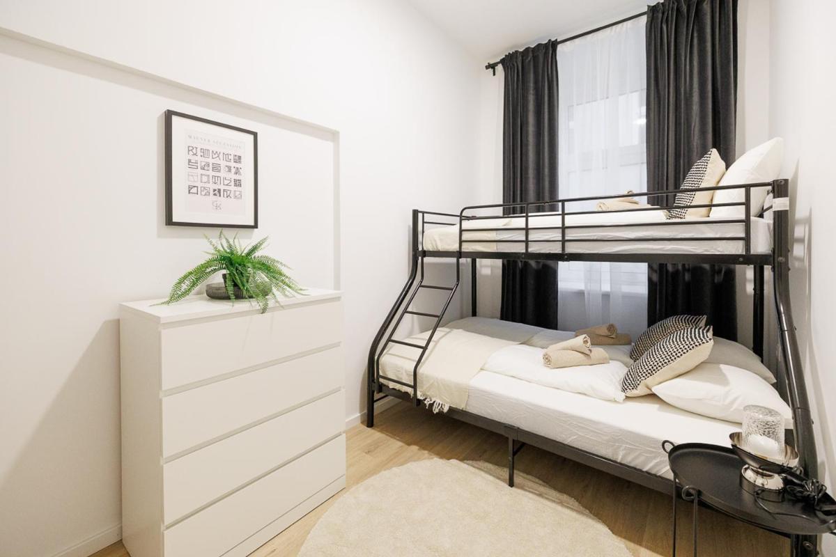 Central City Style Rooms by Home2