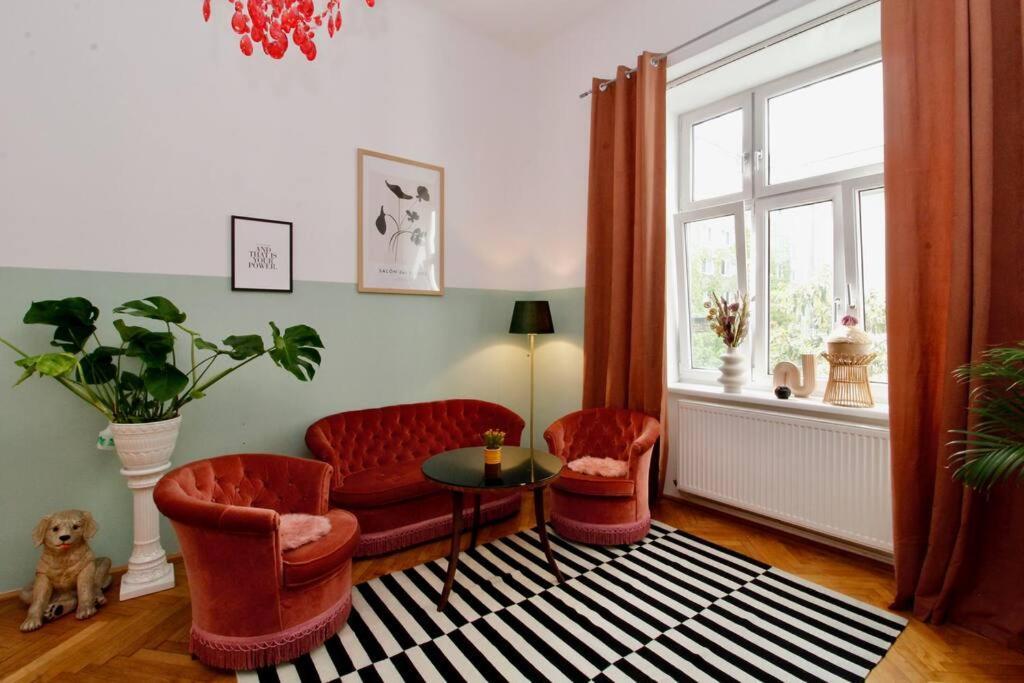 Romantic Urban Living