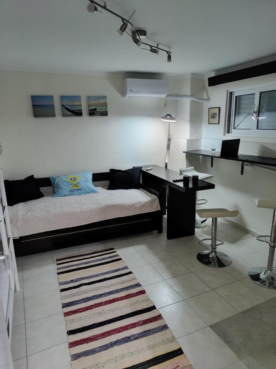 Friends Apartment Syngrou