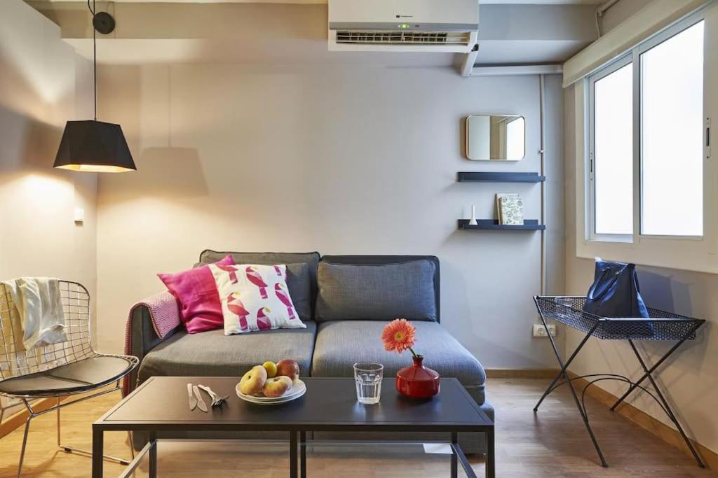 Cosy 1 Br Flat In Sant Andreu-ready To Live In