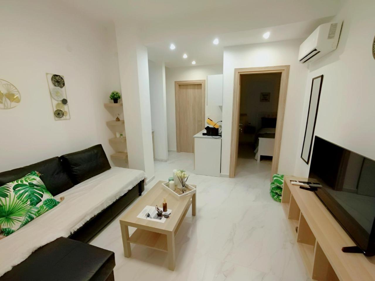 Venus Residence 109-in The Heart Of Thessaloniki!