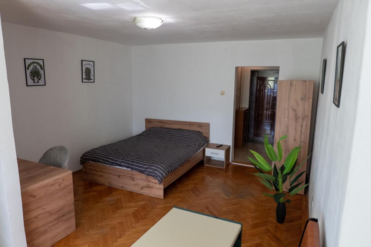 Alma Guest House Self Check In