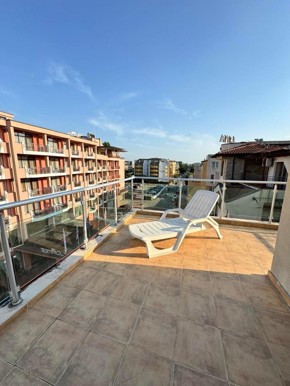 Amadeos Private Apartment
