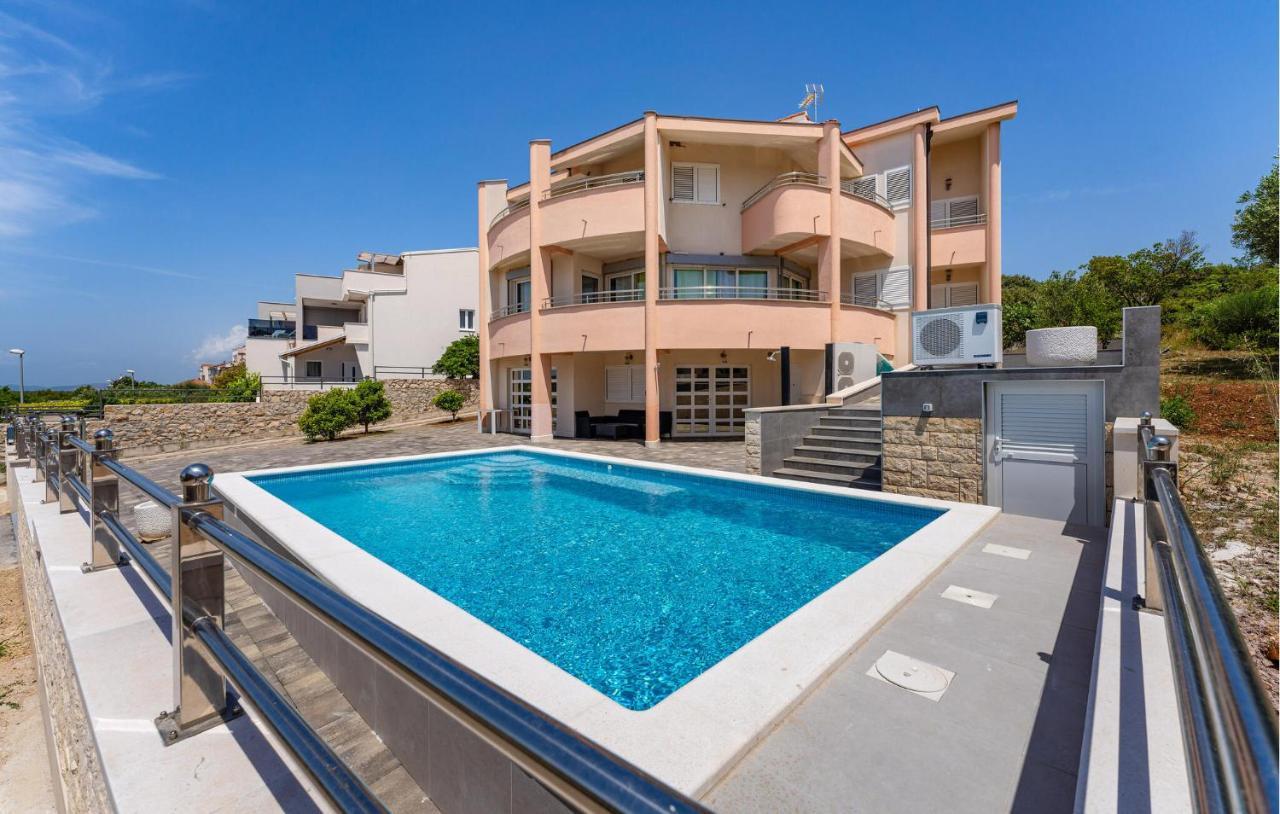 Beautiful Apartment In Sibenik