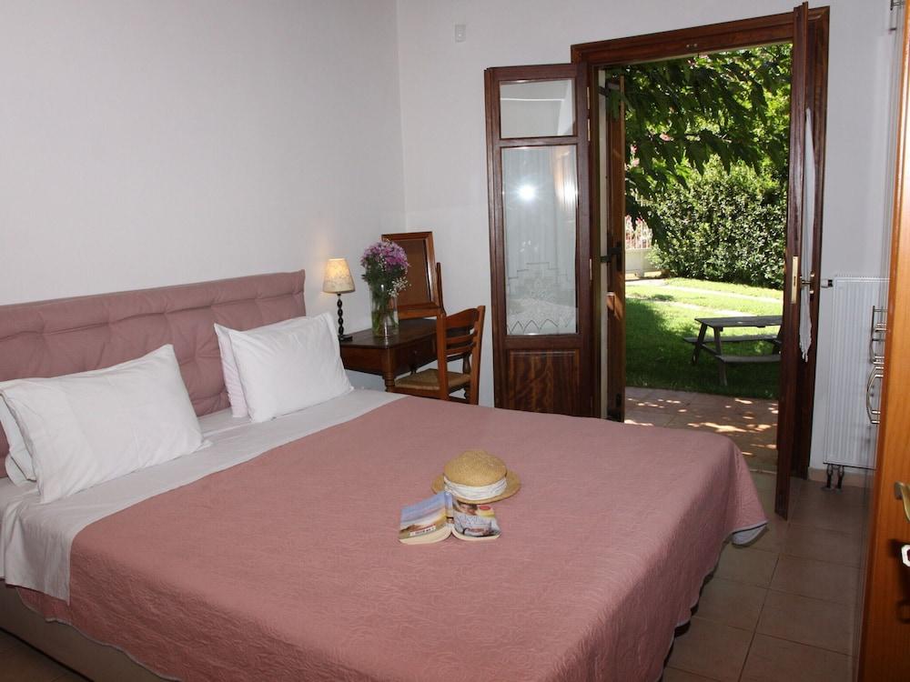 Beautiful Villa, Private Pool, Sleeps 6, Prines In Rethymnon, Crete Nw Coast