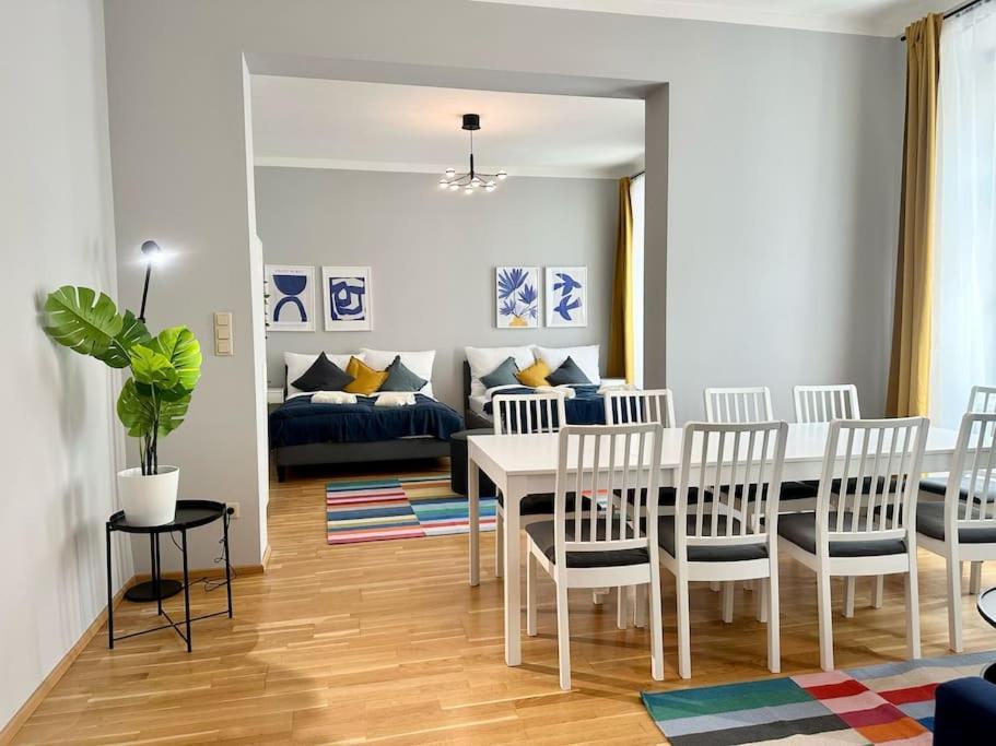 5 Br I Winter Garden I Near Metro