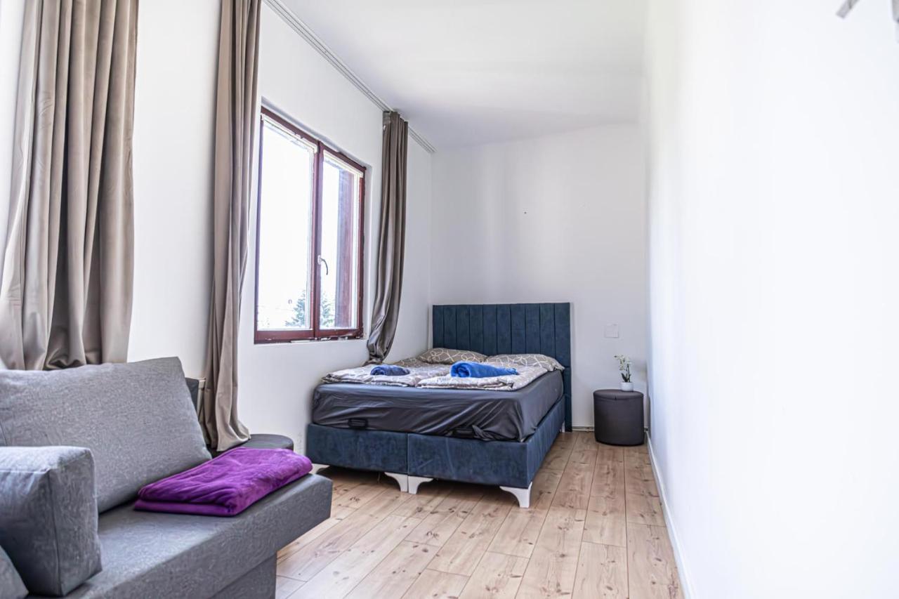 Comfy Rooms In Shared Villa With Terrace & Garden