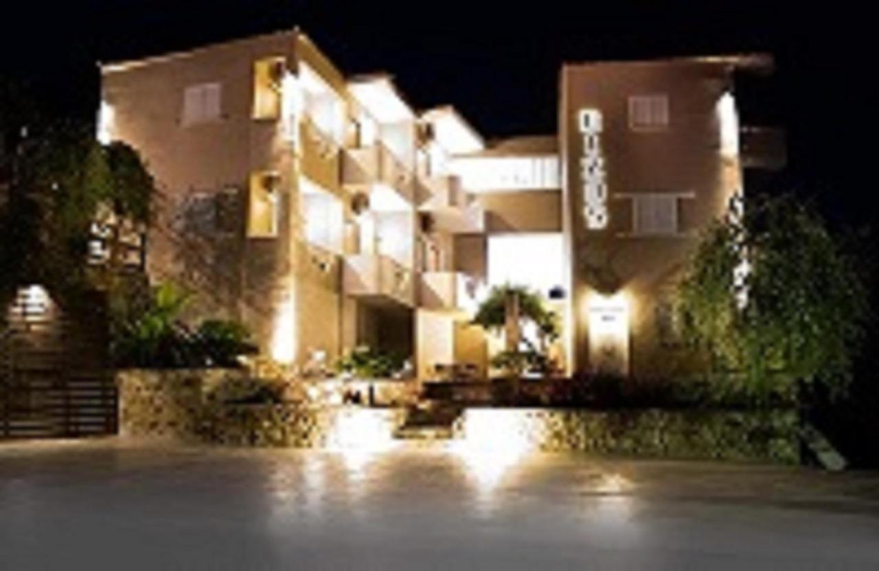 Rizos Studio Sarakiniko