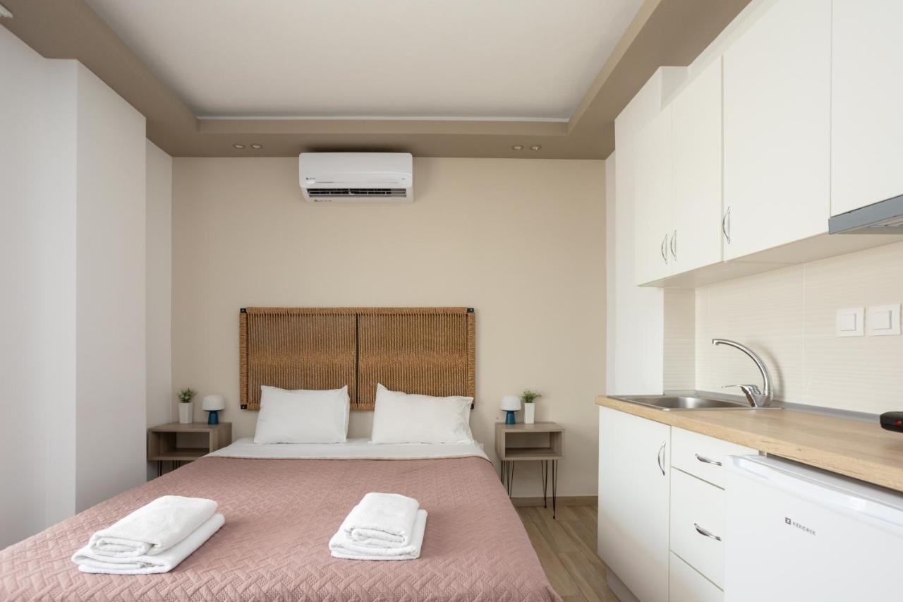 Rooftop Tsimiski Apartment