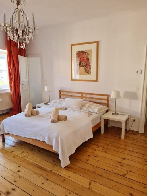 Chic 1-br Apartment Perfect Location