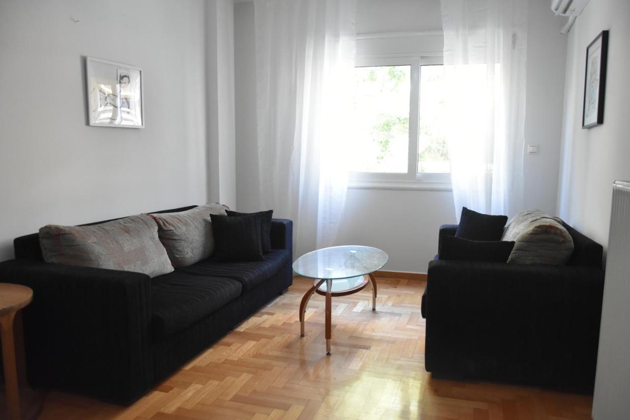 Apartment In Ampelokipoi
