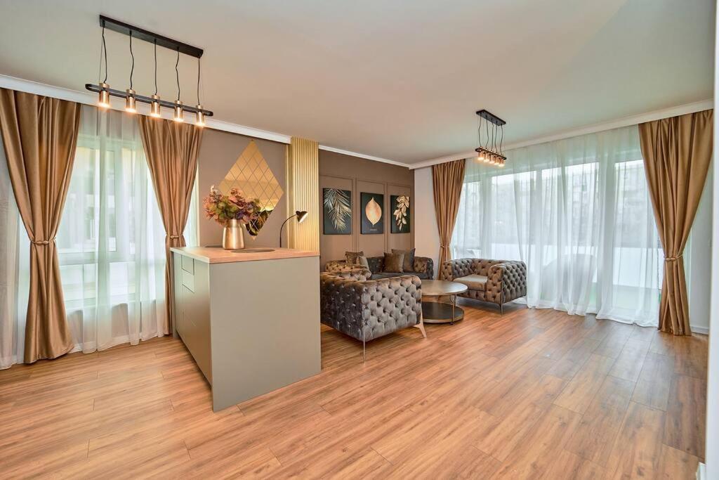 Luxury Vibes Near Iulius Mall