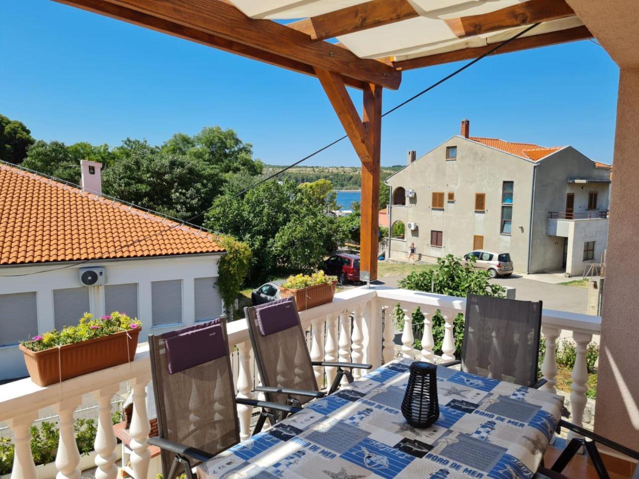 Apartment Vesna Posedarje