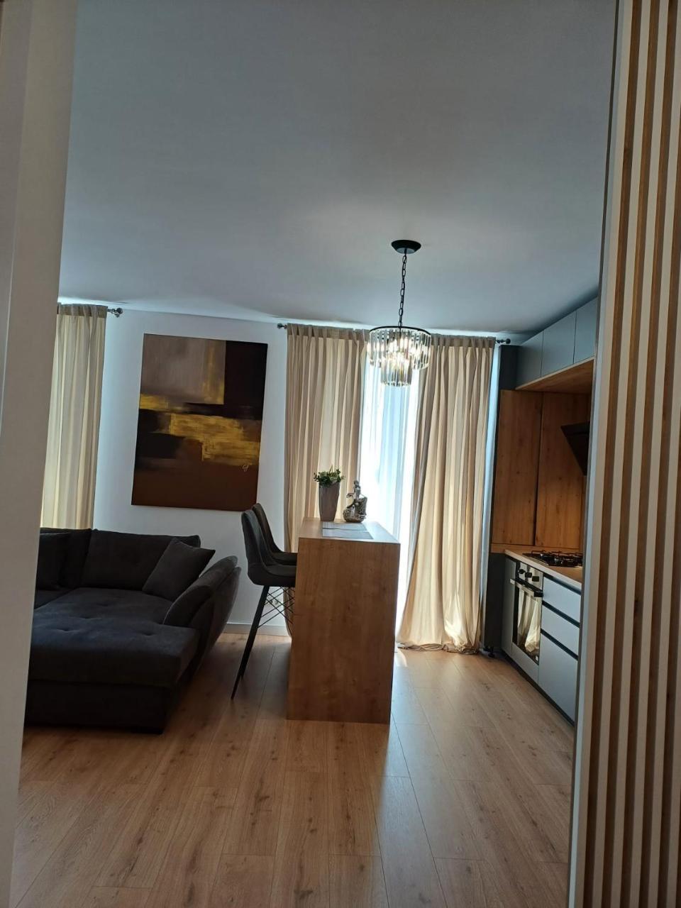 Dina Residence Apartament 68