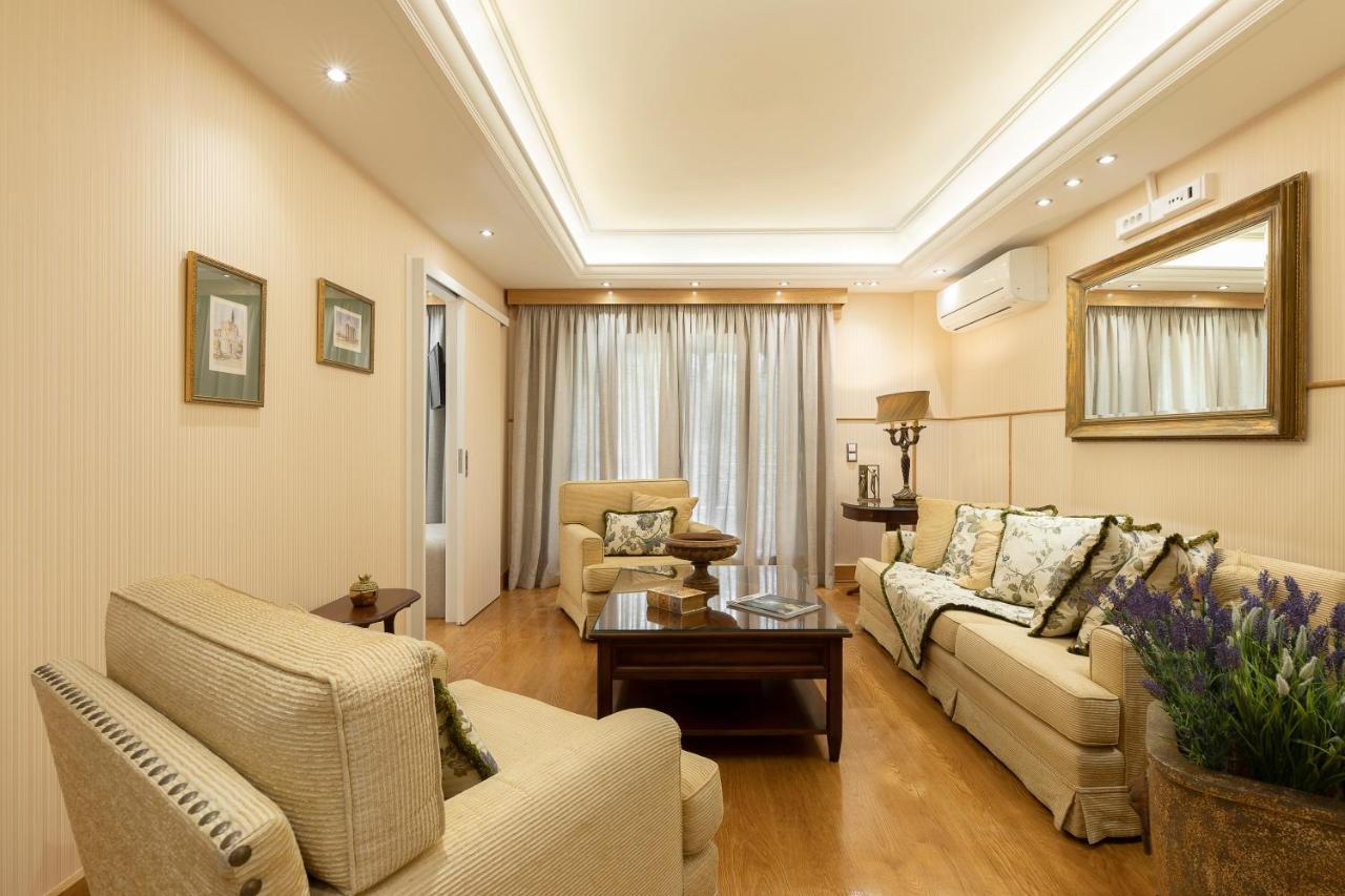 Vouliagmeni's Elegance by Acropolis Suites