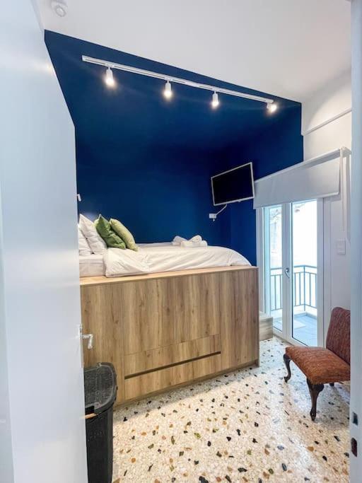 Apartment Near Metro + Port