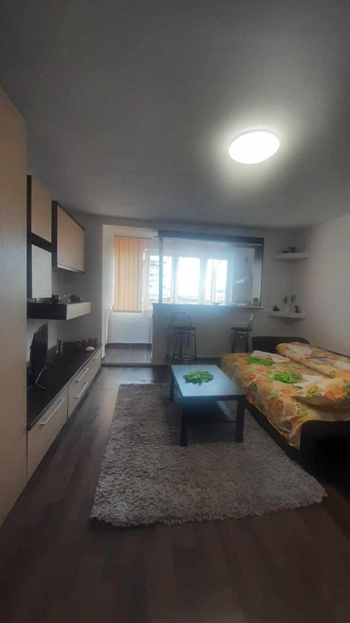 M & M Apartament