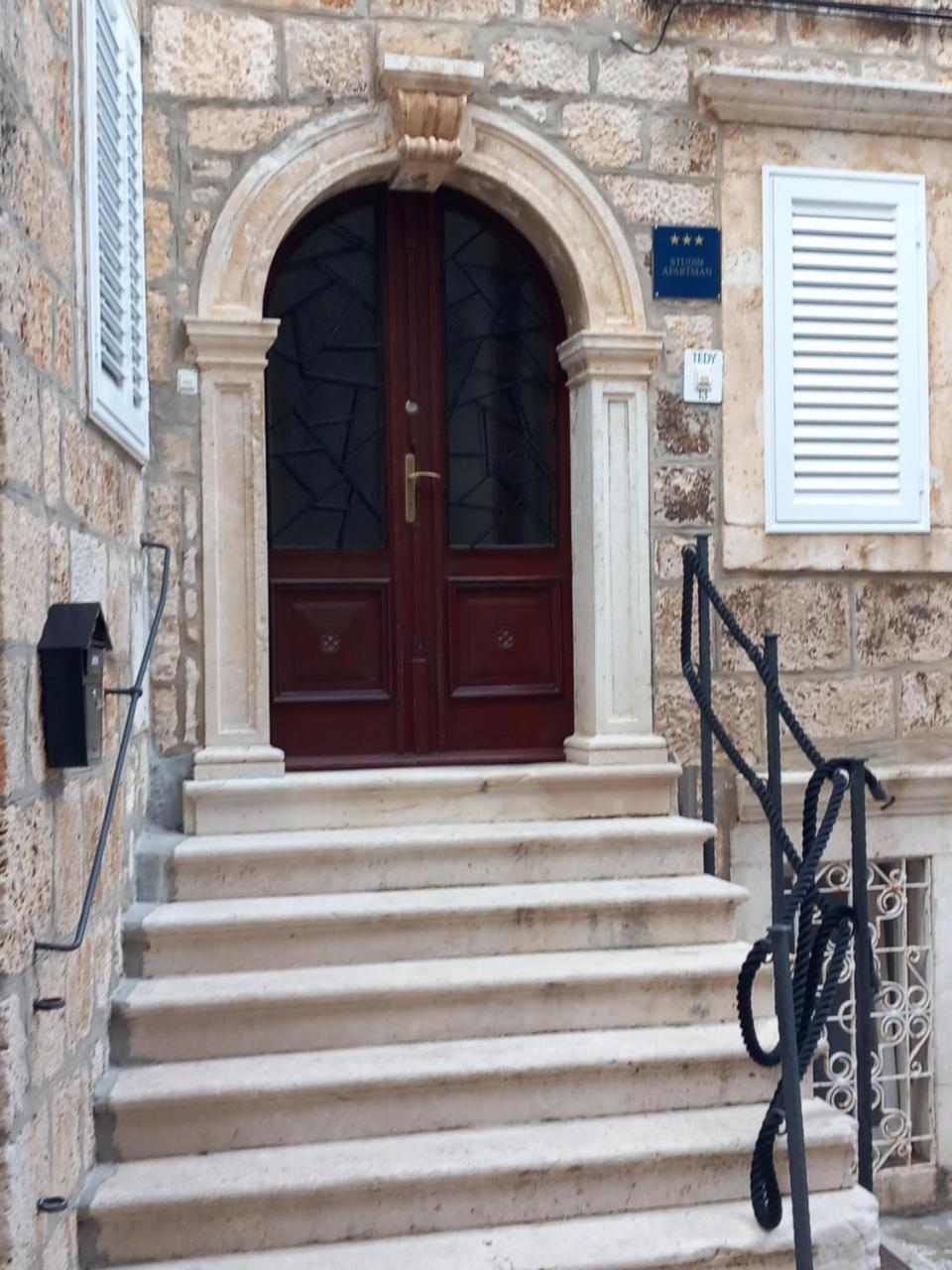 Studio Apartman Tedy