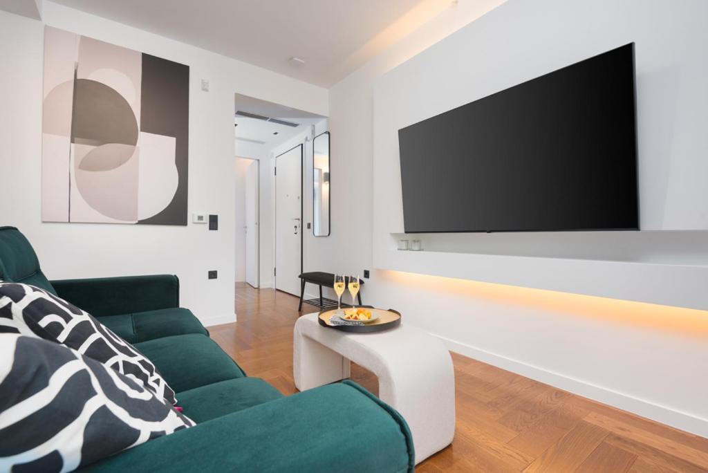 Emerald Stone Apartment Varkiza