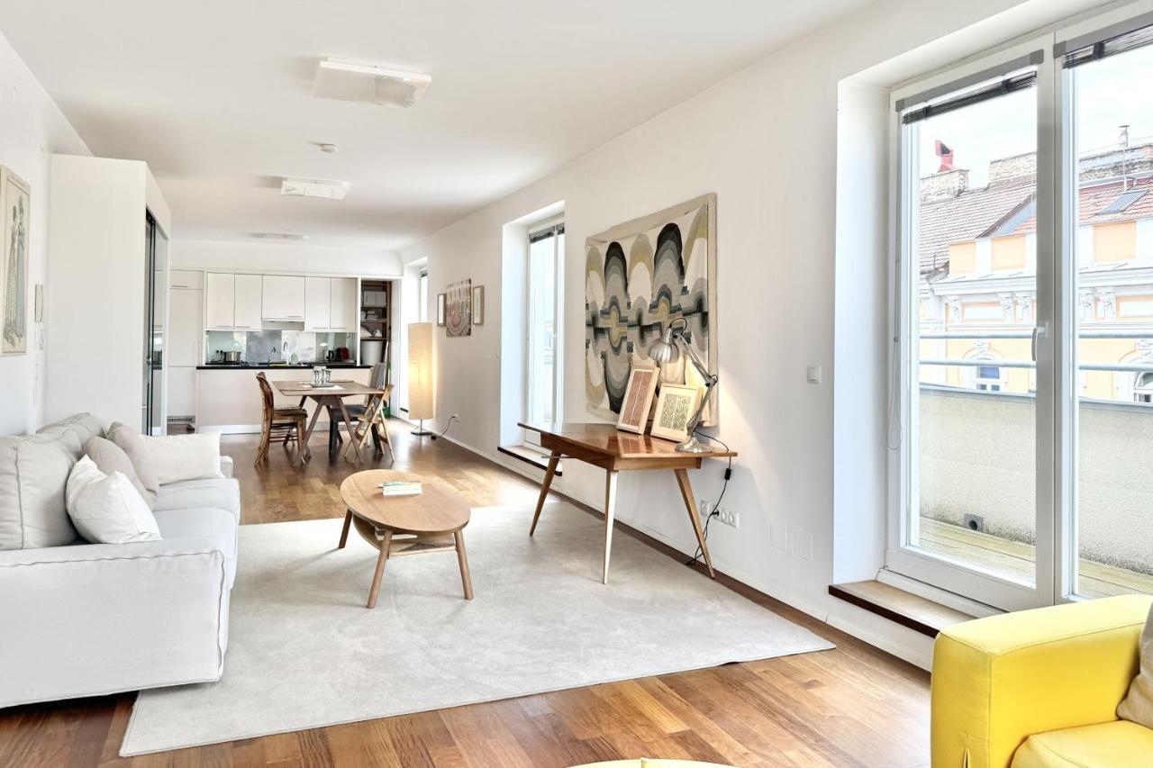 Spacious & Light-flooded Apartment With Roof Terrace Overlooking Vienna