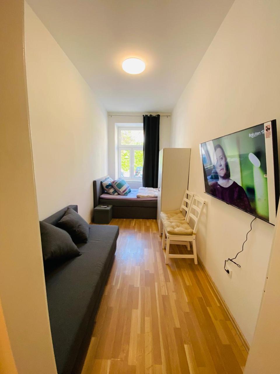 Niceapartmenthollergasse 1a