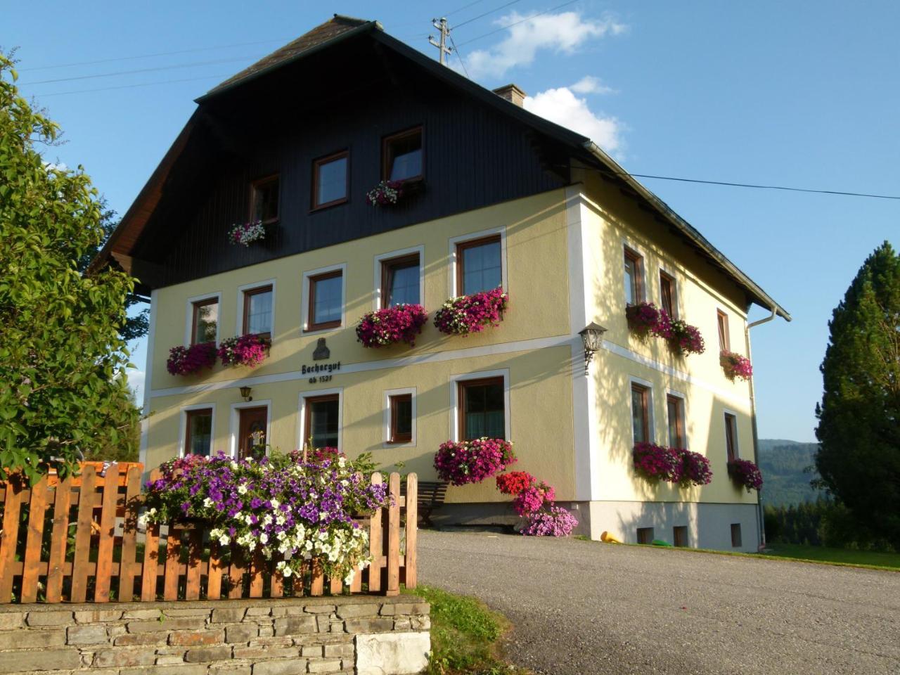 Ferienwohnungen Bachergut