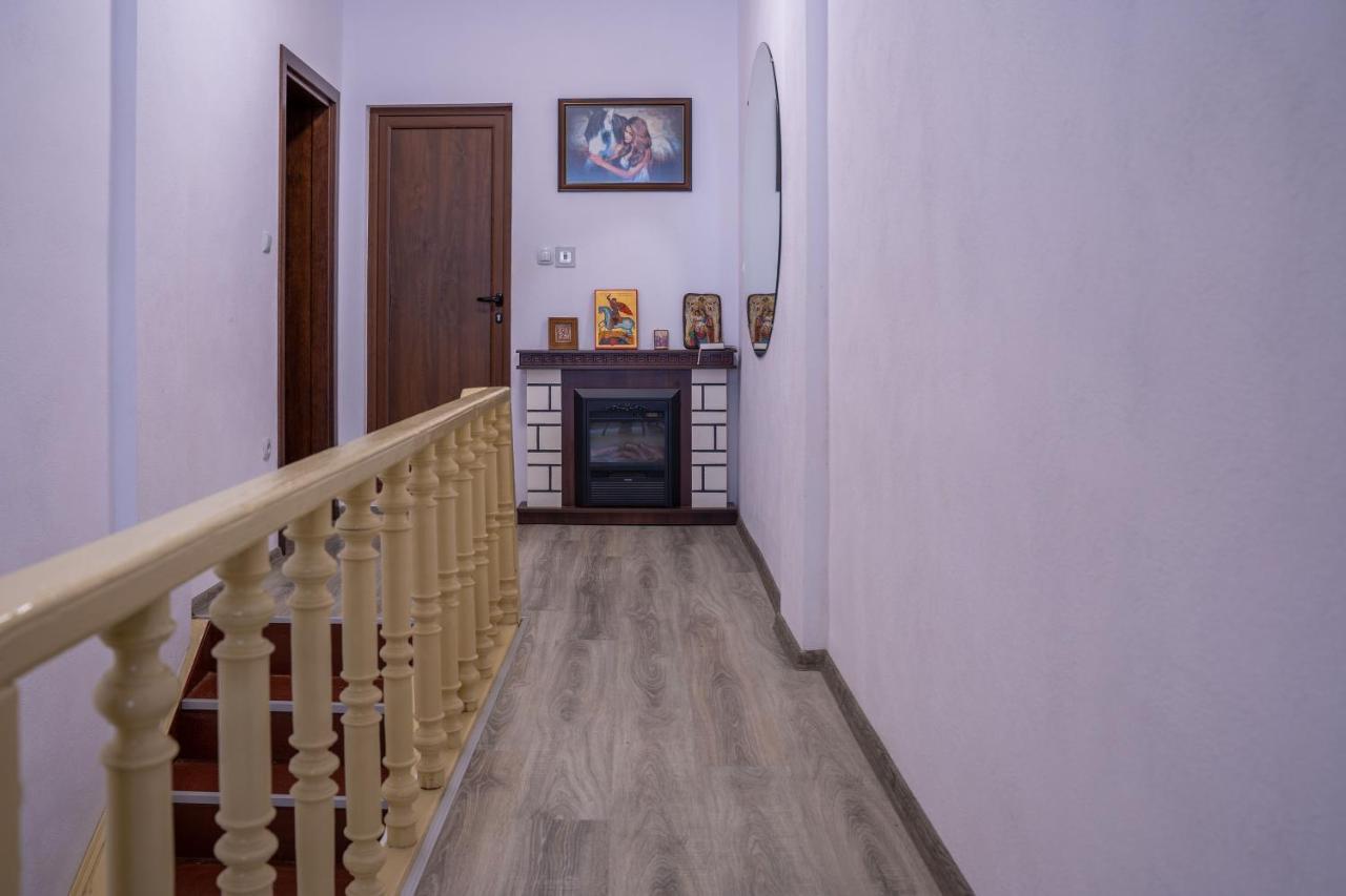 Apartament V Centyra Na Grad Elena