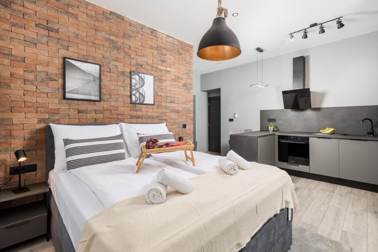 Mila Apartments