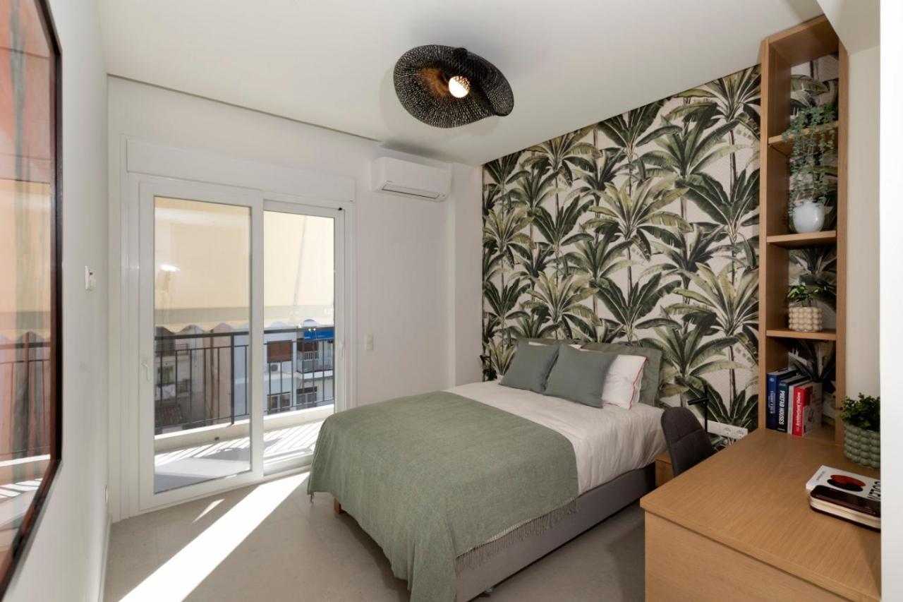 Modern 4bd Apt Near Piraeus Port-ath-15 Min Walk-pirasmus Residencies