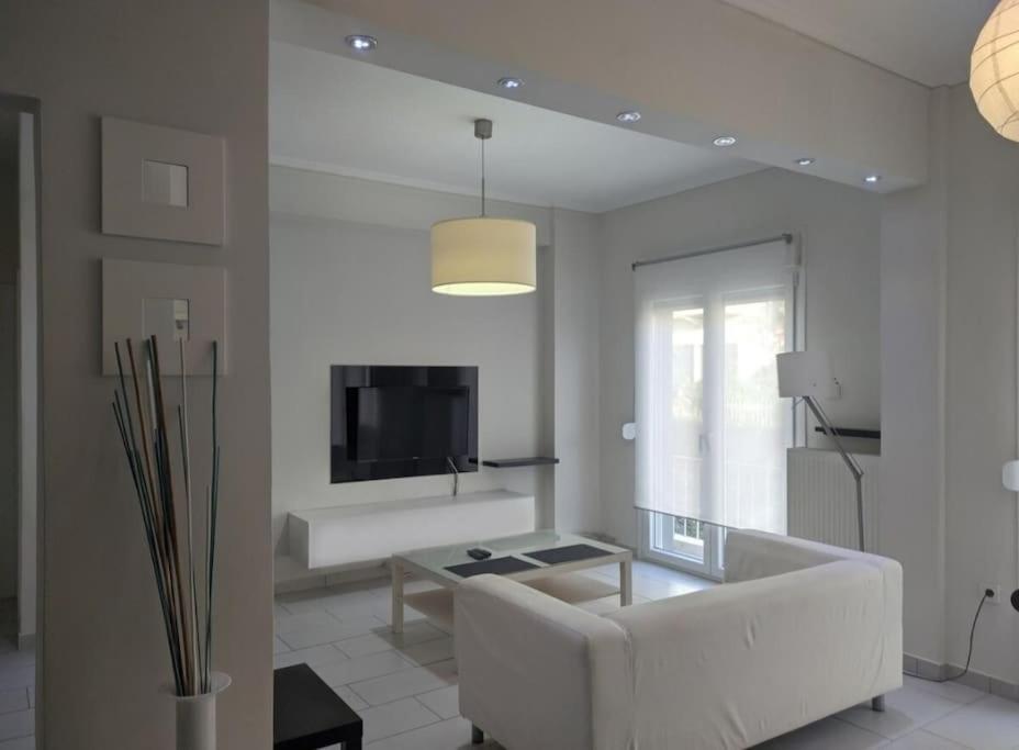 Modern Apartment Near Acropolis