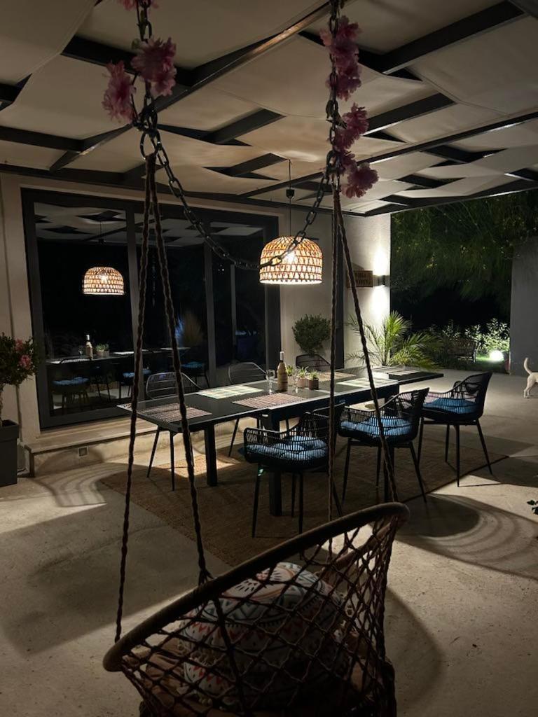 Villa Secrecy