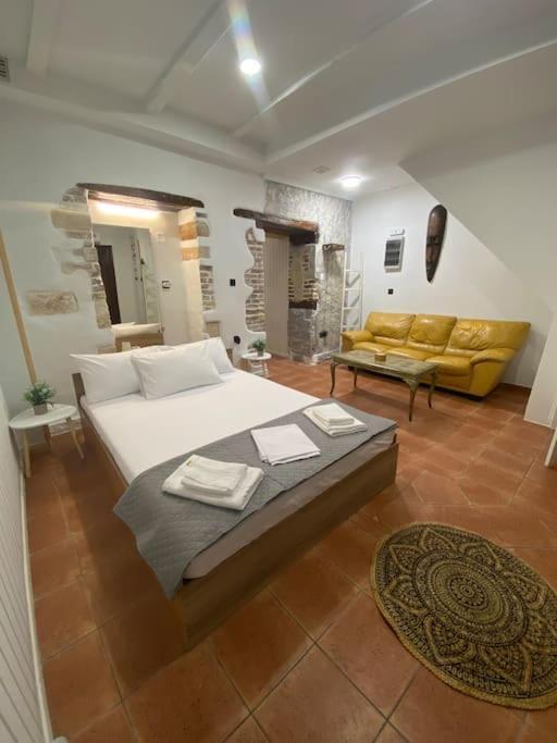 Spla Apartments ,