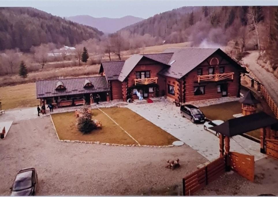 Casa Din Valea Bucovinei