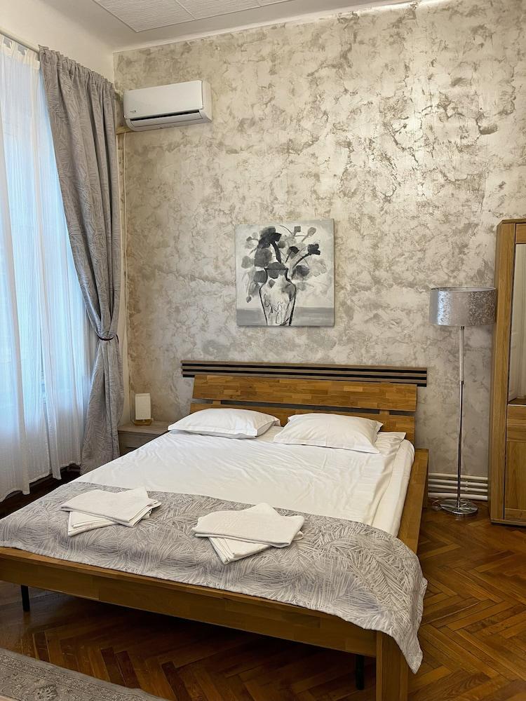 Mira Central Residence