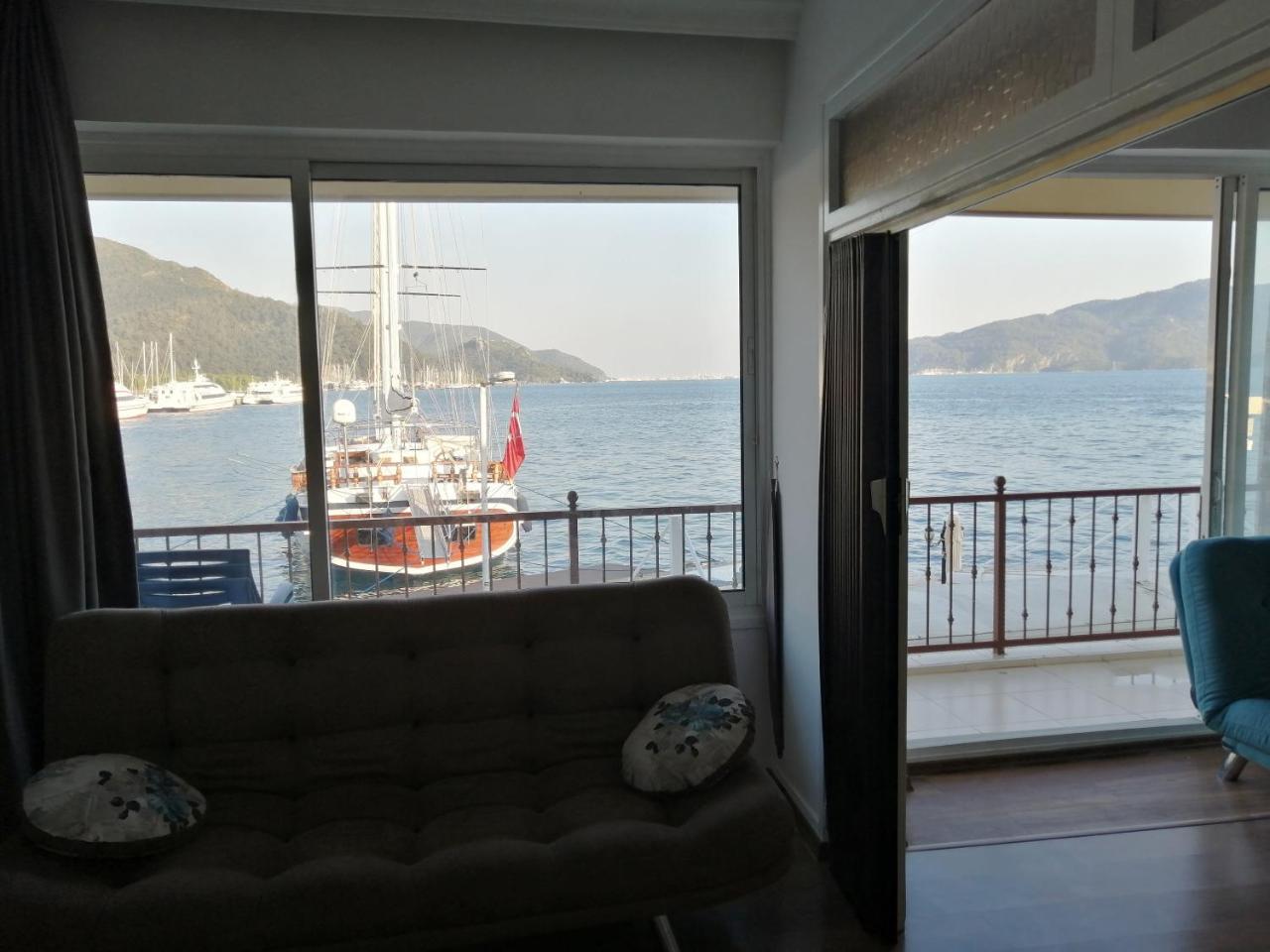 Uysal Suite & Loft Seaside