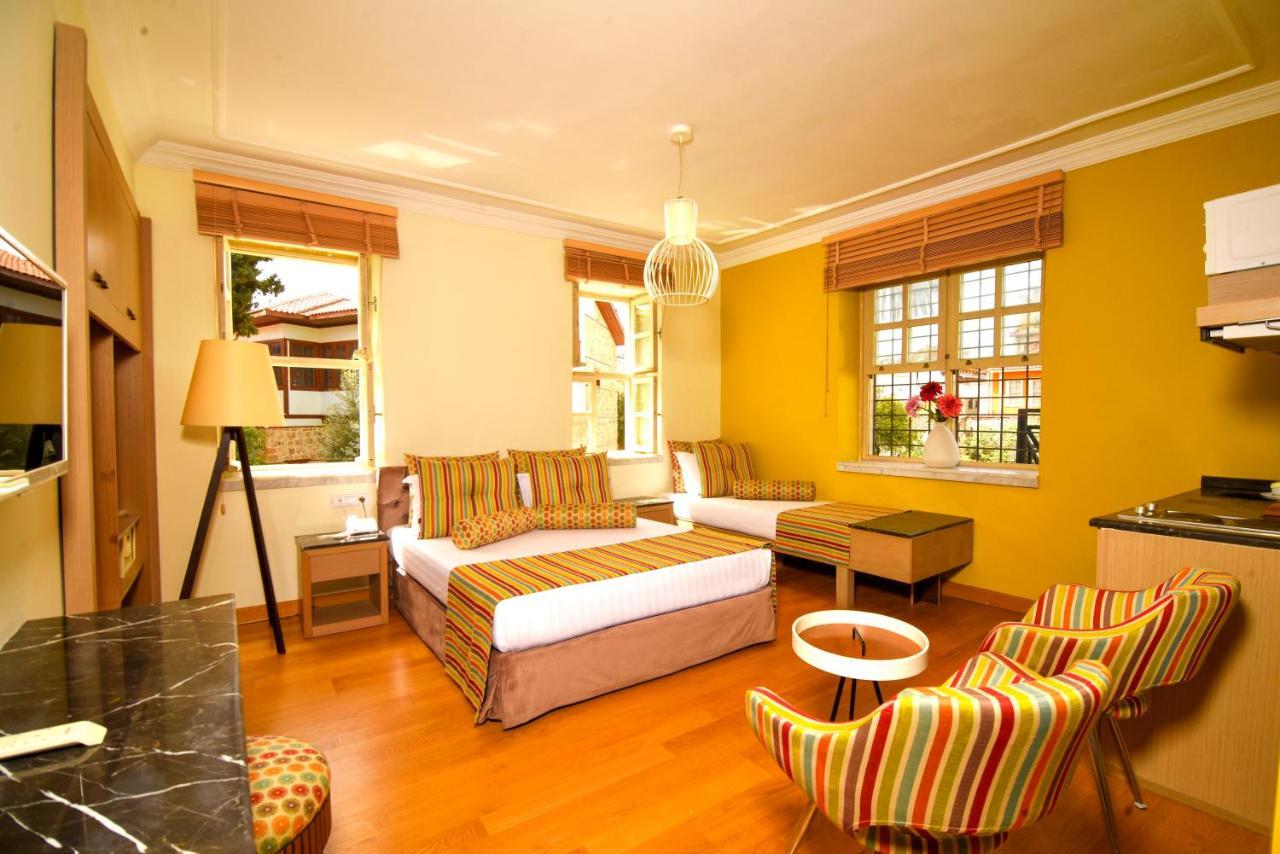 Charming Flat Near Hadrian's Gate