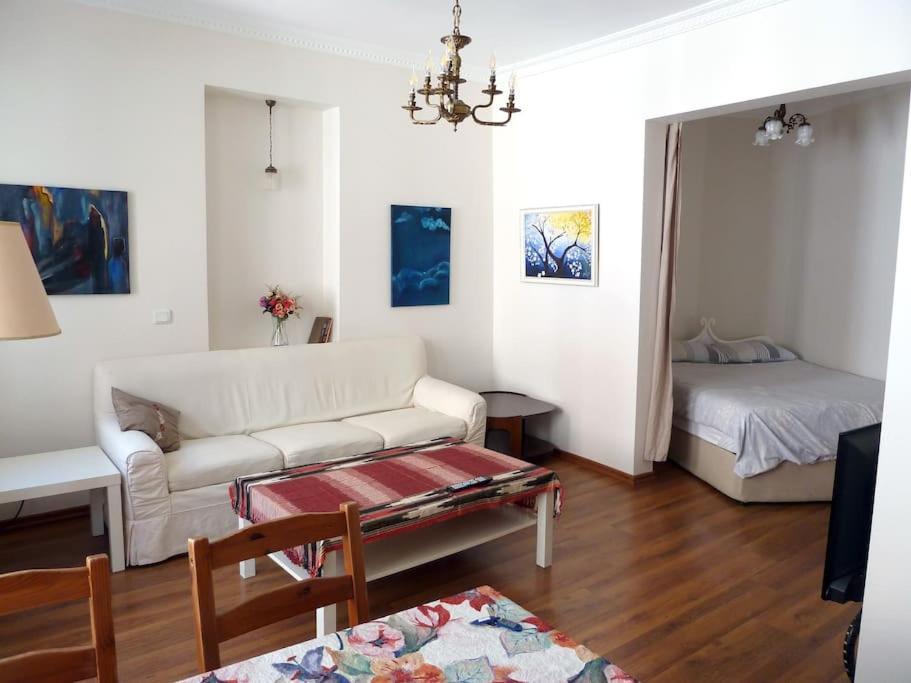 Super Location Cosy Apartment Taximhome 3 At Taksim Cihangir