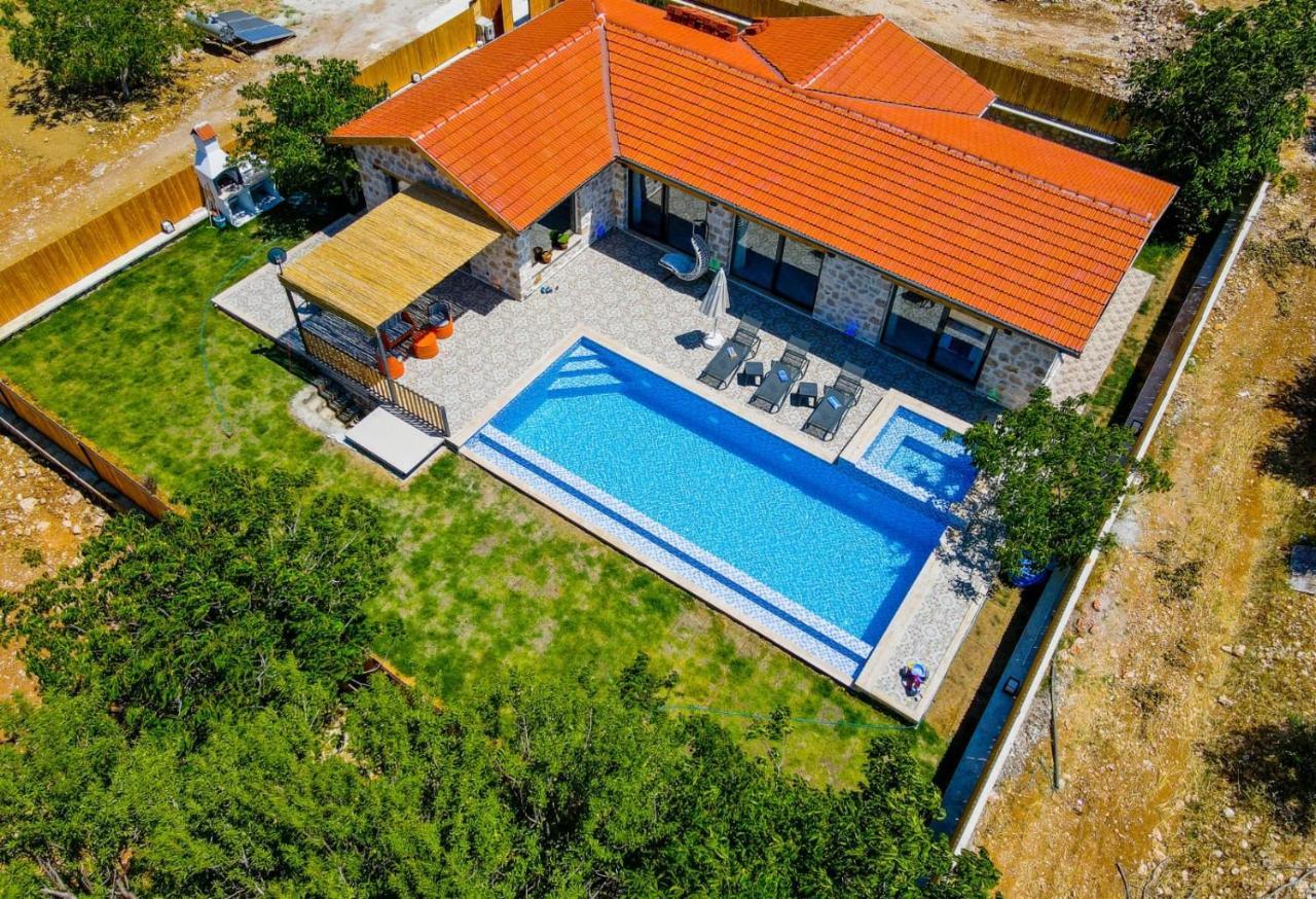 Villa Cevizici