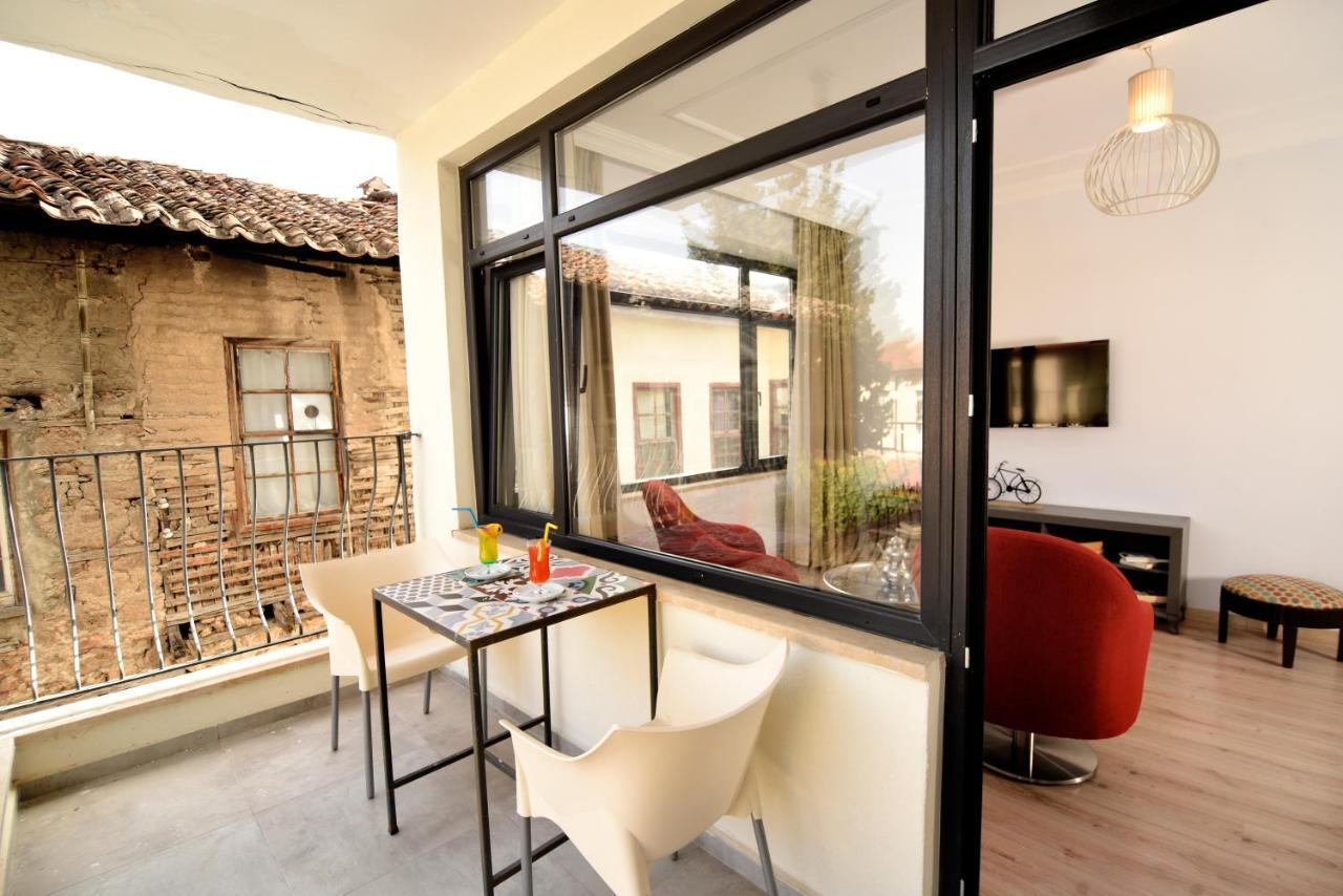 Unique Flat With Balcony Near Hadrian's Gate