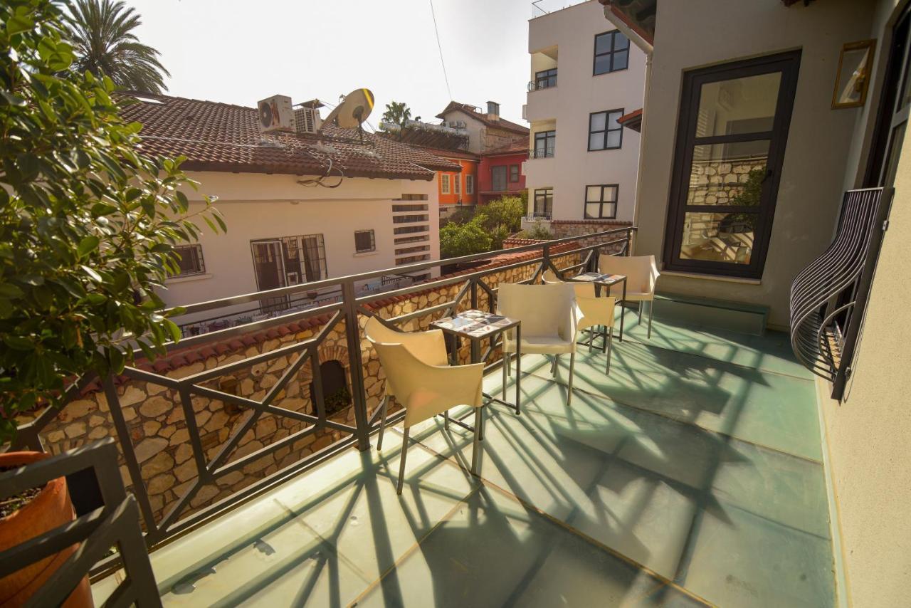 Exceptional Flat With Terrace Near Hadrian's Gate