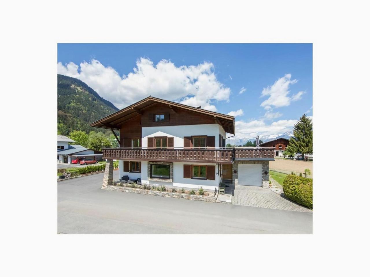 Holiday Home Landhaus Prielau