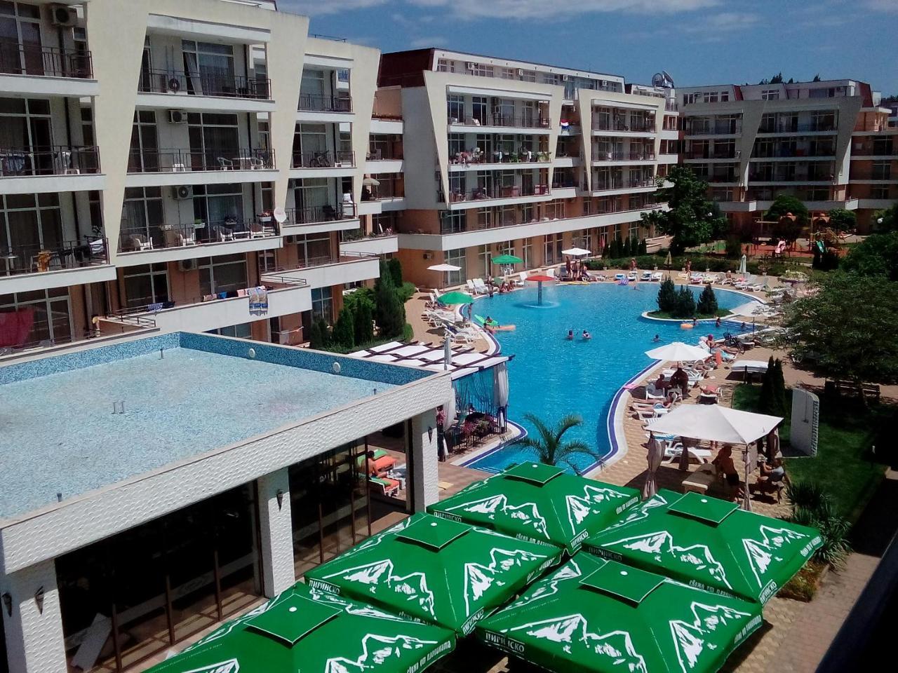 Apartments Bautik In Grand Kamelia