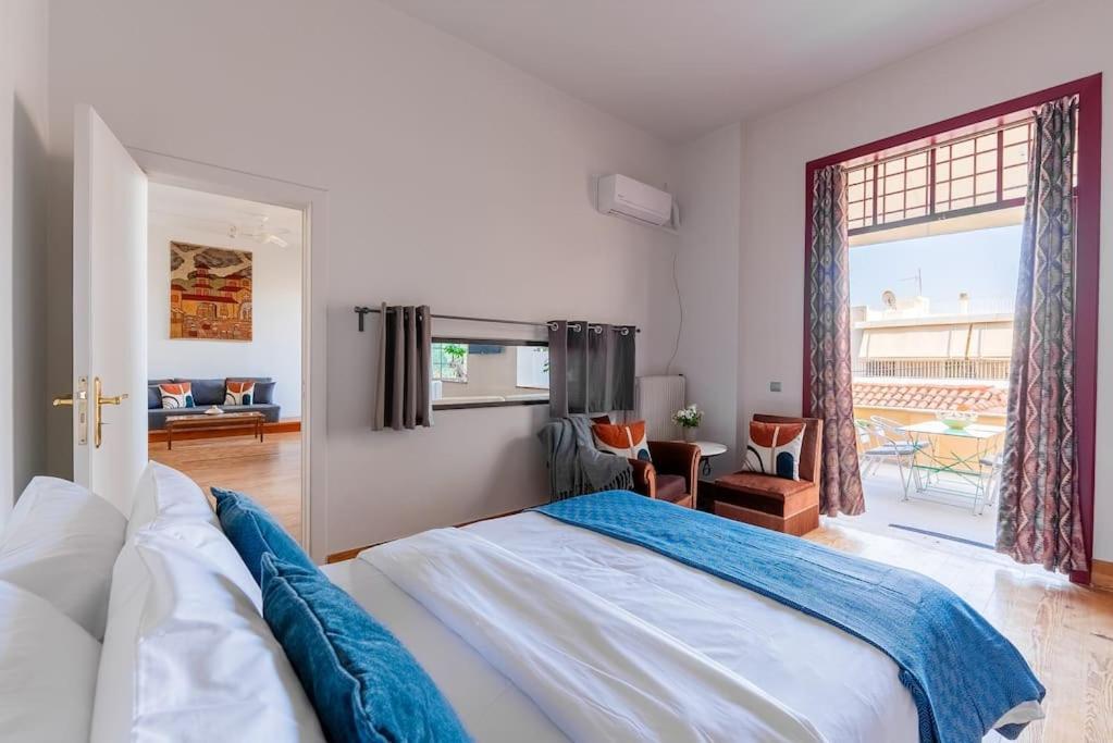 Spacious 2-bdrm Apt At Filopappou Hill In Koukaki!