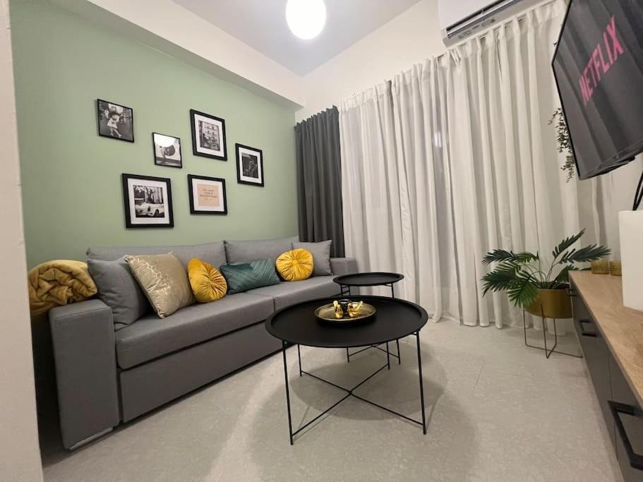 The Luxe Room