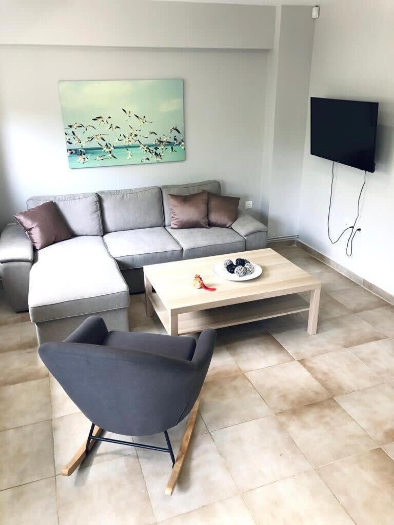 Charming Apartment In Faliro